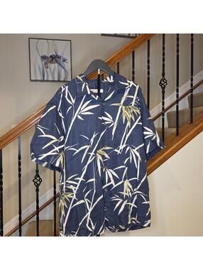 Tommy Bahama Linen Shirt Mens XL Button Camp Hawaiian Bamboo Light Tiki Beach
